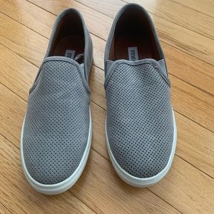 Steve Madden slip on shoes